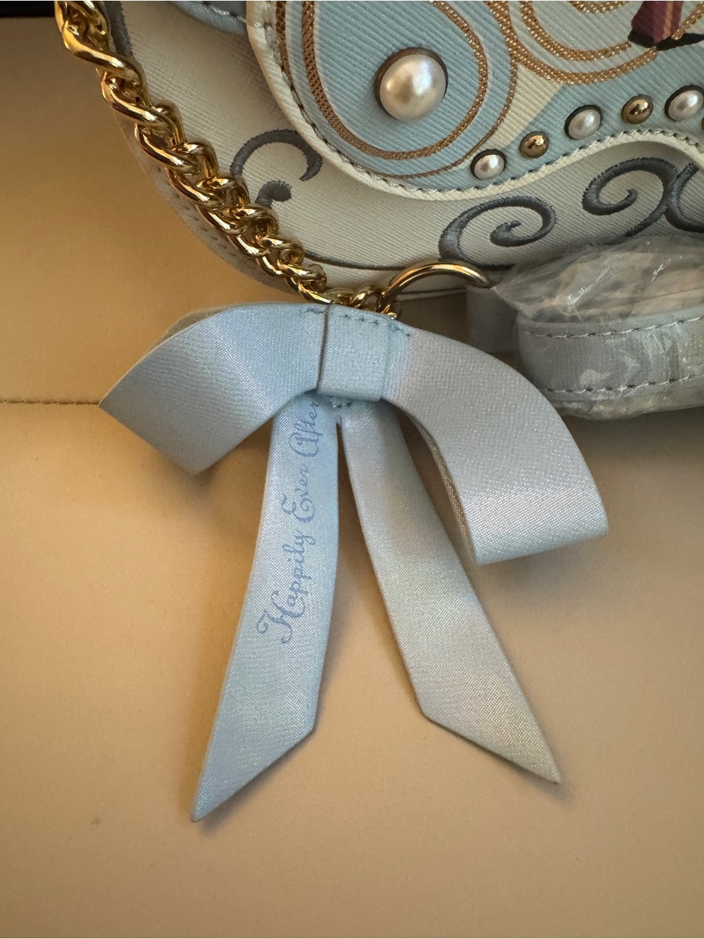 Danielle Nicole Cinderella Wedding Carriage Top-Handle Bag in Light Blue - Picture 7 of 7